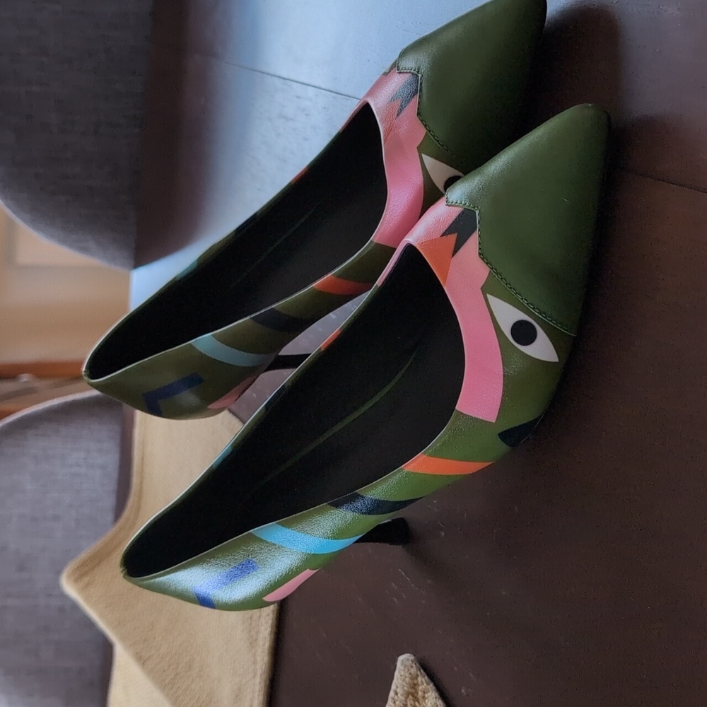 Abstract face heels size 42